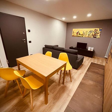 Alpine Hut Apartment ปอนต์-เซนต์-มาร์ติน ภายนอก รูปภาพ