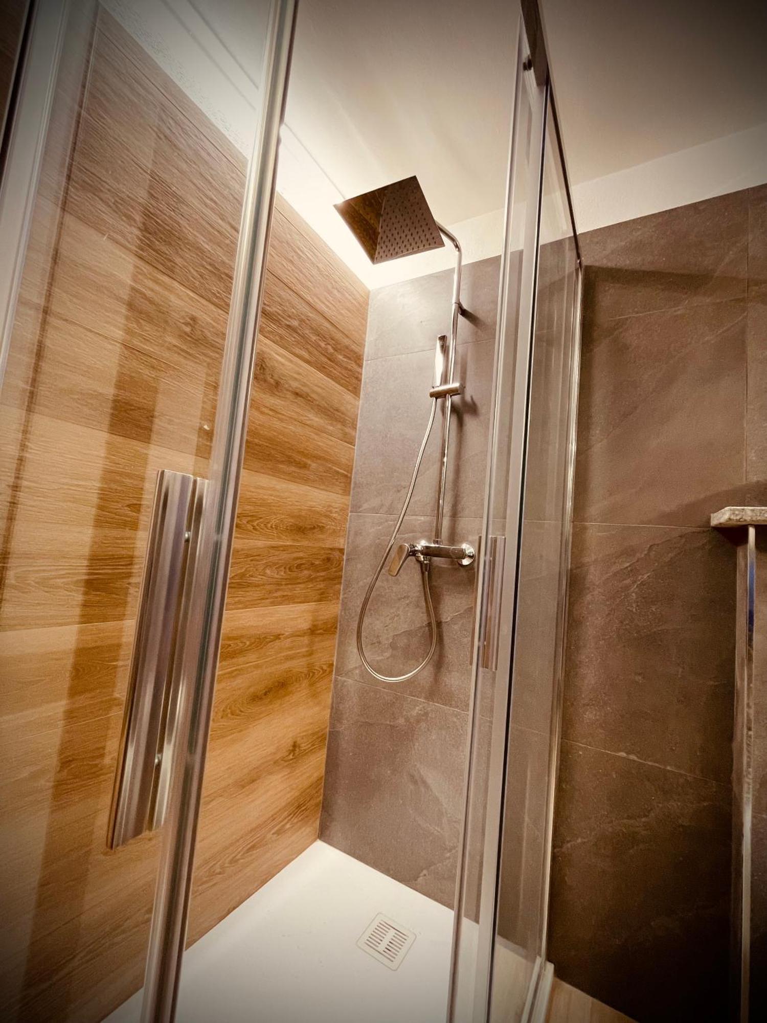 Alpine Hut Apartment ปอนต์-เซนต์-มาร์ติน ภายนอก รูปภาพ