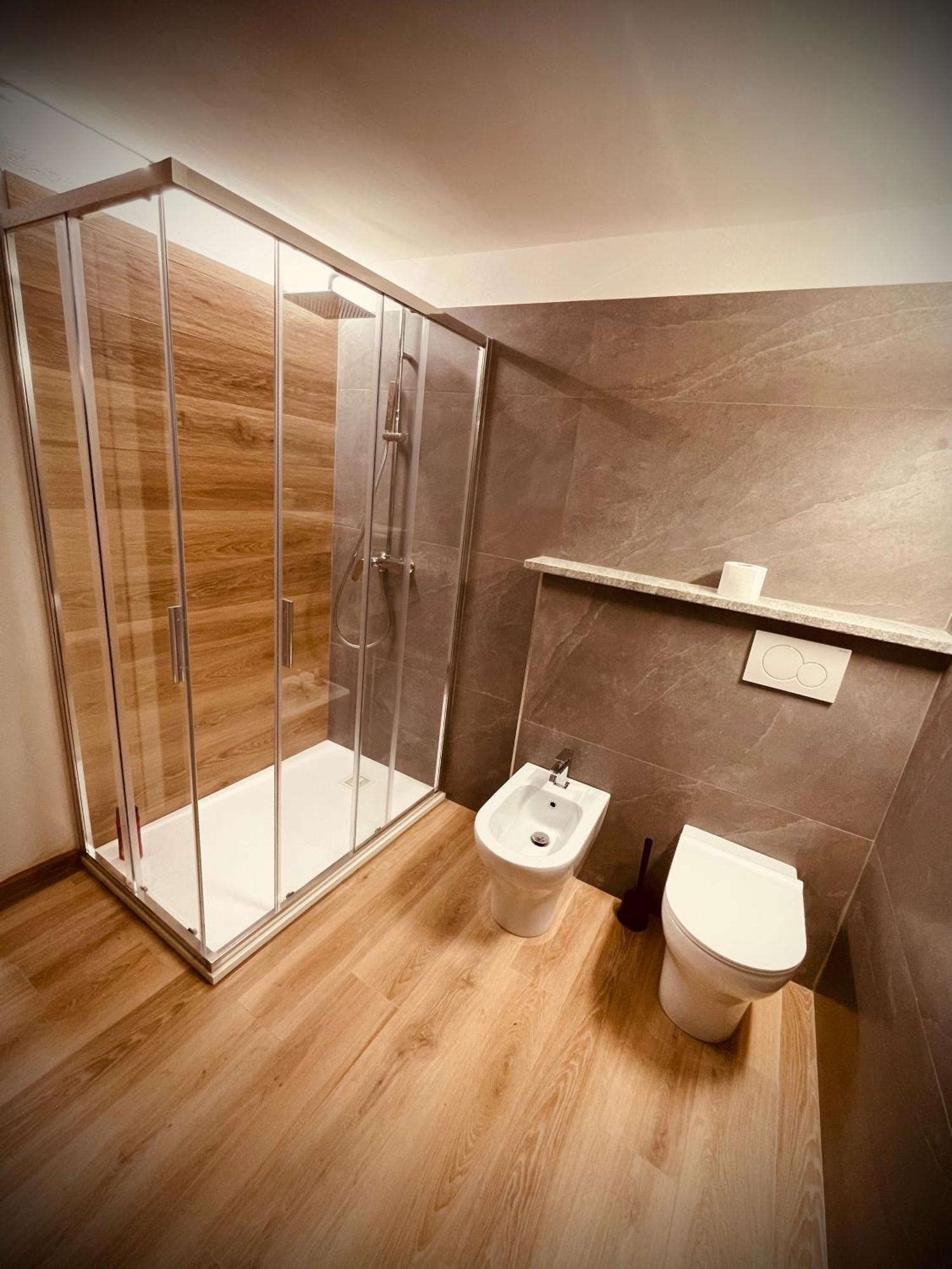 Alpine Hut Apartment ปอนต์-เซนต์-มาร์ติน ภายนอก รูปภาพ