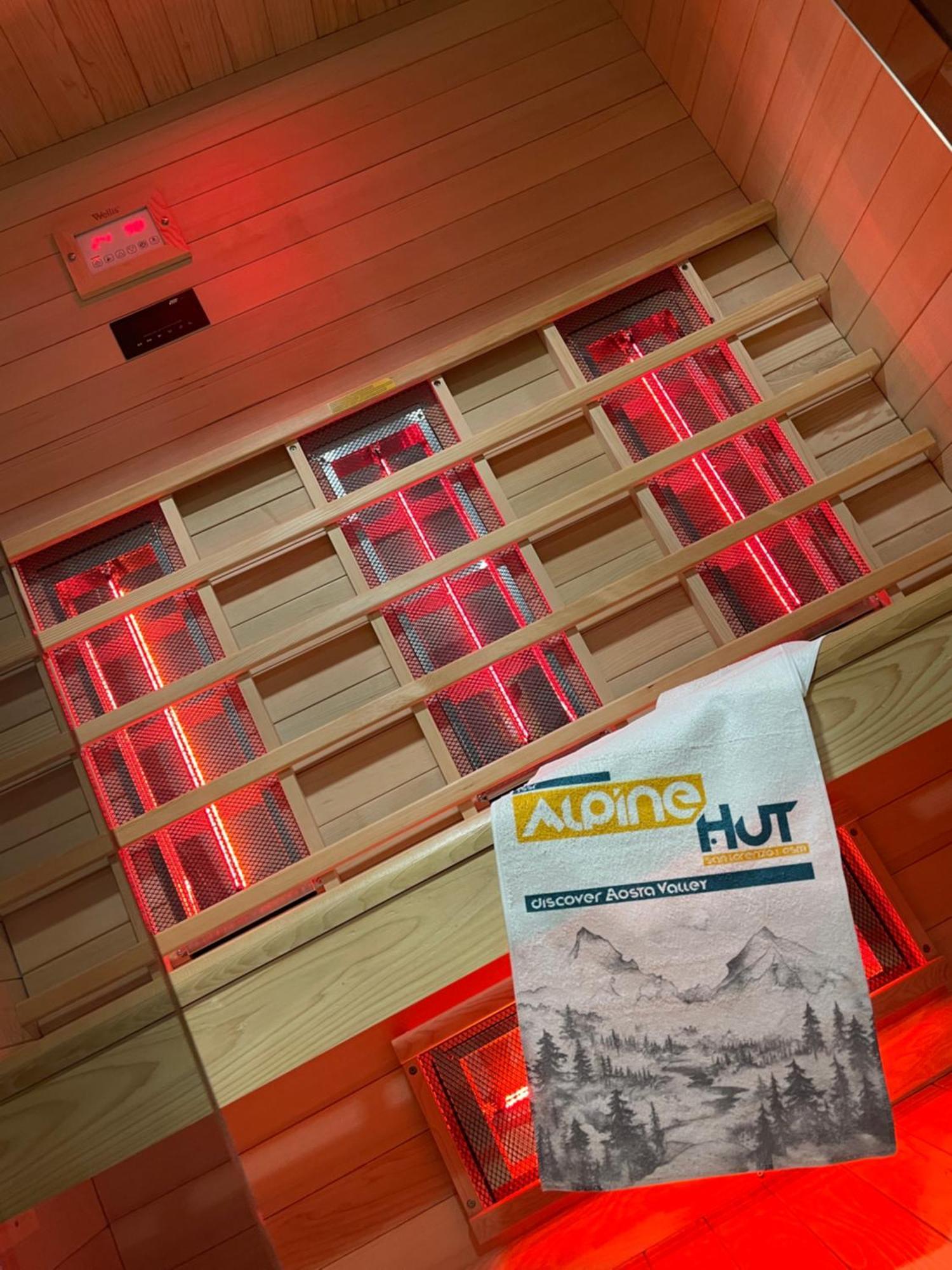Alpine Hut Apartment ปอนต์-เซนต์-มาร์ติน ภายนอก รูปภาพ